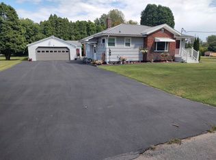 9 West Ave, Massena, NY 13662