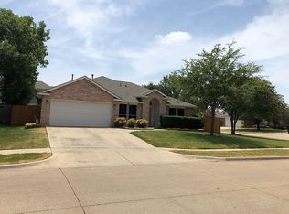 113 Stanbury St, Mansfield, TX 76063