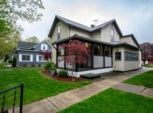 209 S Elkhart St, Wakarusa, IN 46573