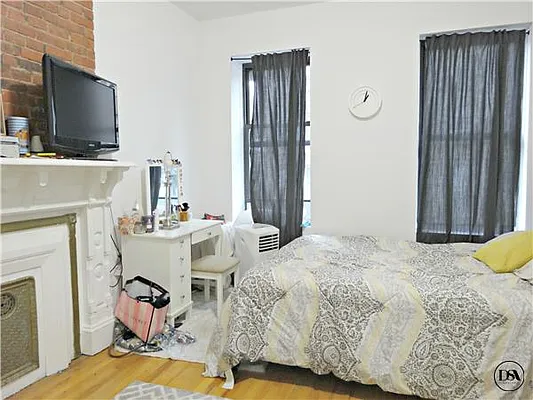 Rented by DSA Realty | media 30