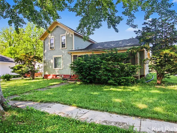 220 Hamilton Ave, Bangor, MI 49013