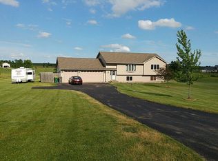 1421 146th Ave, New Richmond, WI 54017