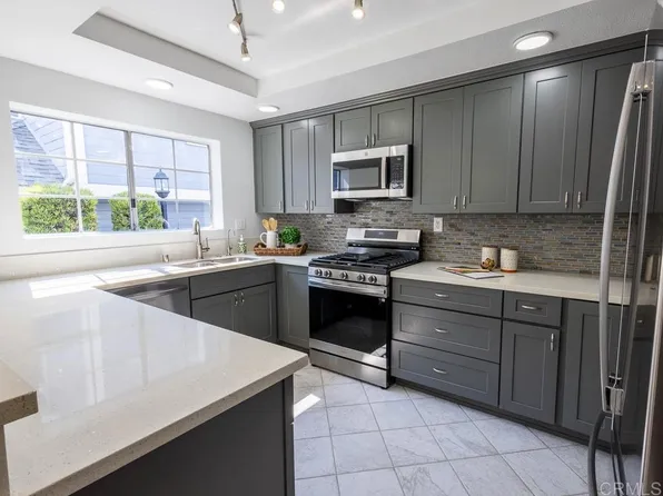 9989 Maya Linda Rd Unit 64, San Diego, CA 92126
