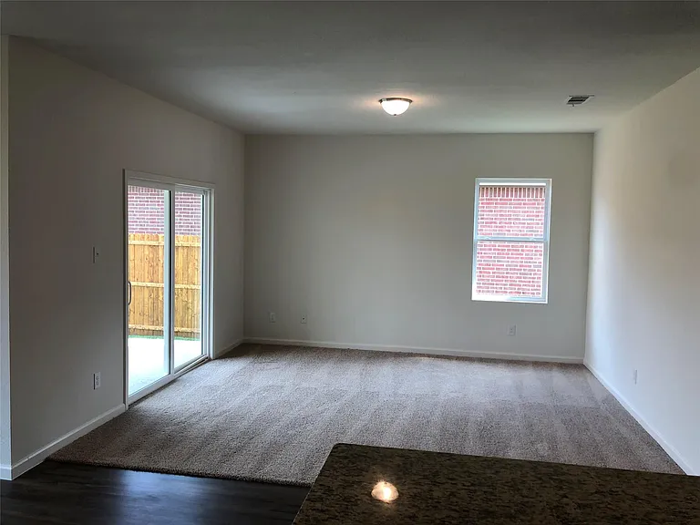 6521 Trident Ct — Photo 12