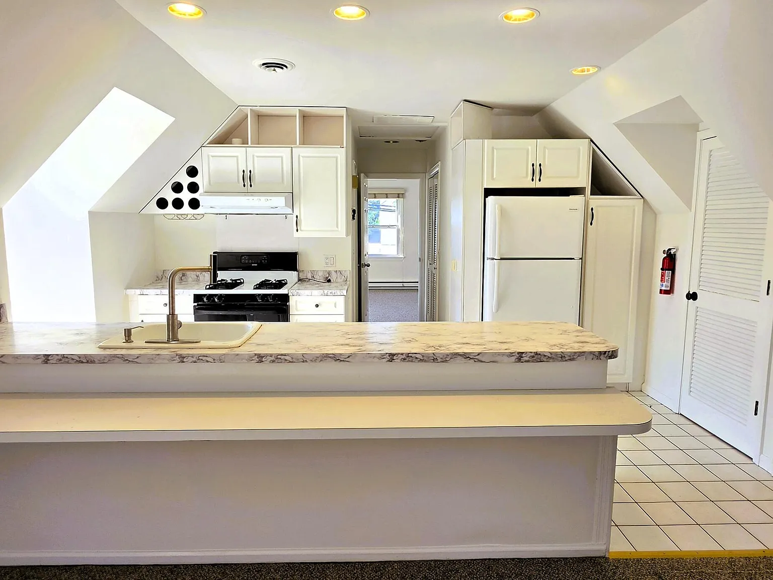 1 bed, $2,450 — Photo 4