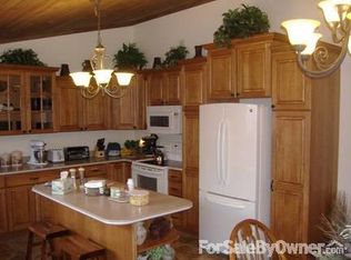 1695 Farmers Loop Rd, Fairbanks, AK 99709