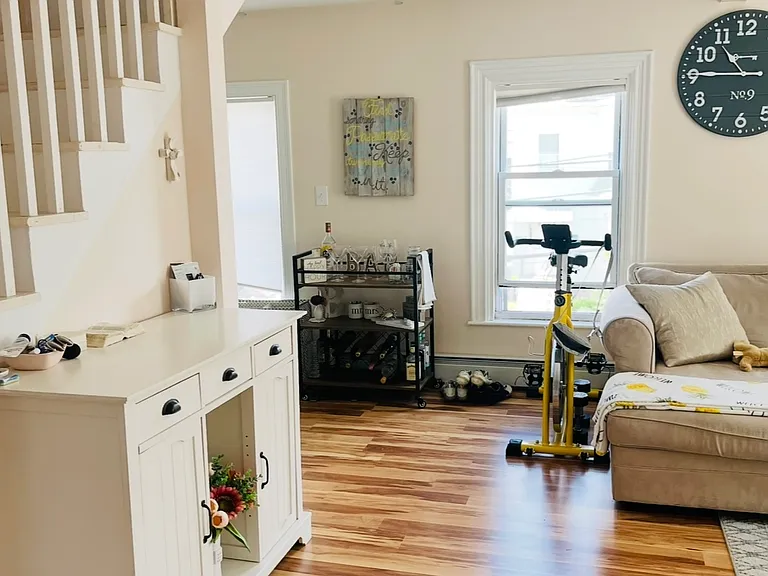 85 Robbins St #2 — Photo 4