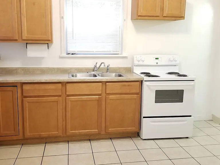 5813 Grand Ave — Photo 6