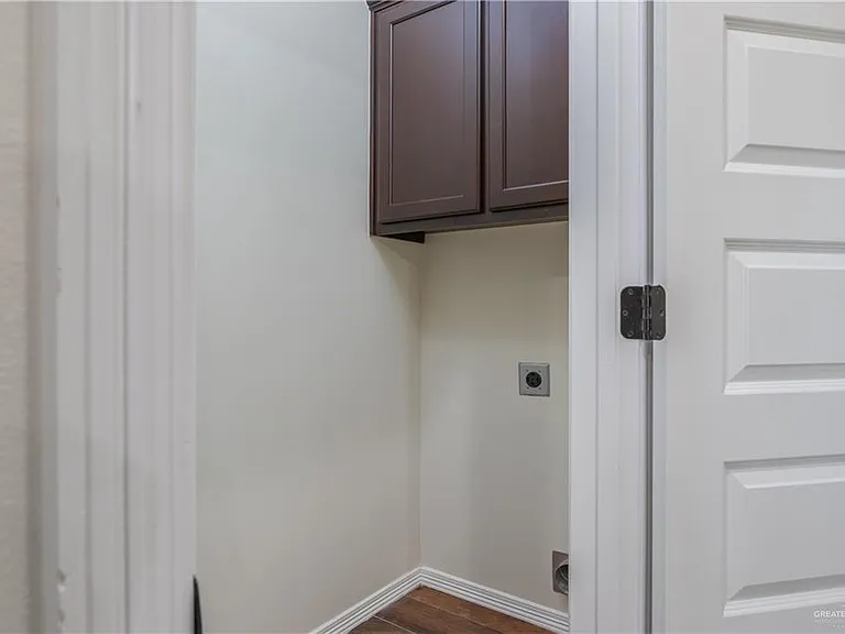 2324 Lupita St — Photo 15