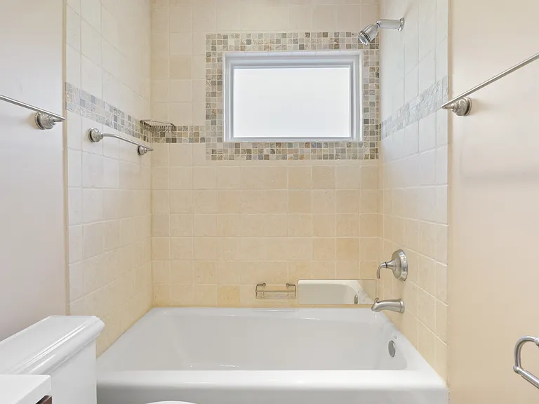 6543 Cedarwood Ct — Photo 22