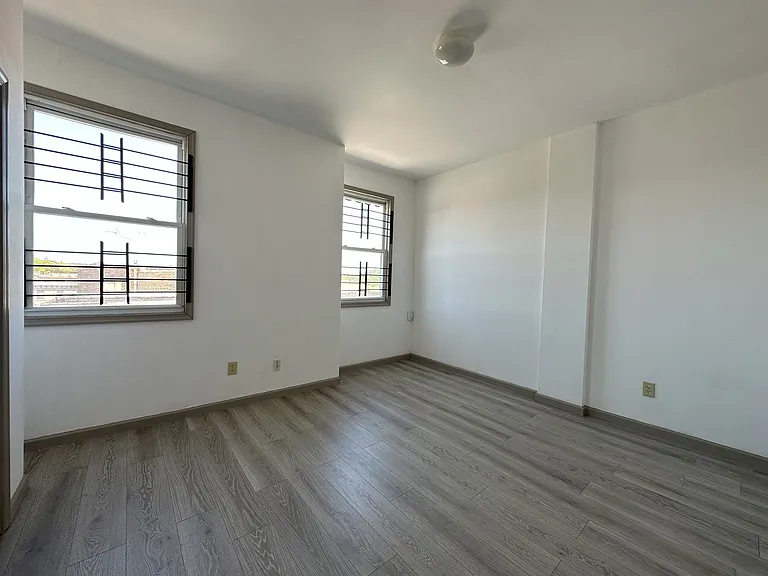 2152 N Broad St #4 — Photo 5