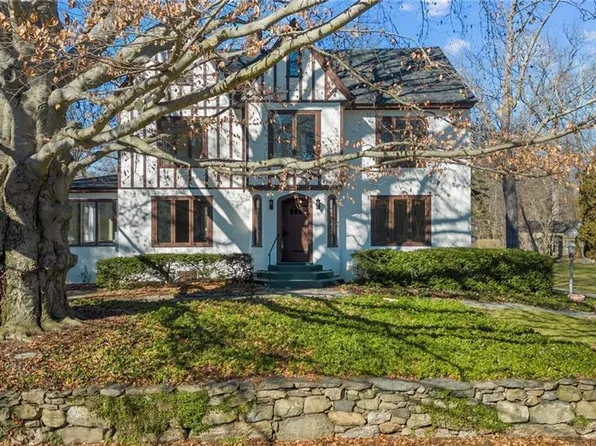 98 Overbrook Drive, Stamford, CT 06906
