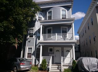 9 Washburn Ter #1, Brookline, MA 02446