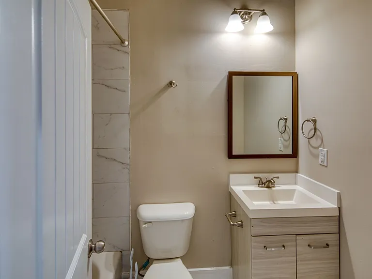 1114 E Anderson St #A — Photo 18