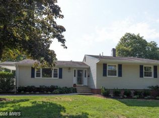 512 Meadow Ln SW, Vienna, VA 22180