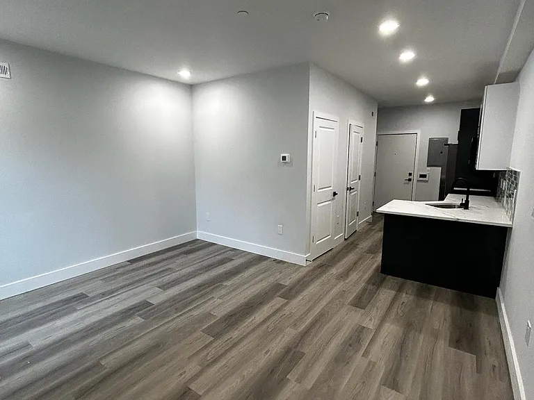 1027 W Dauphin St #B — Photo 2