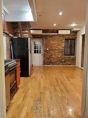 Rented by Highline Residential | media 11