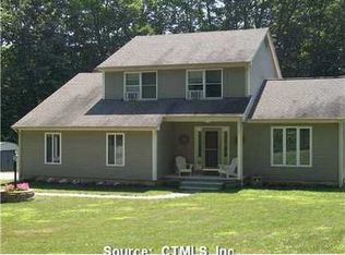 9 Day Dr, Old Saybrook, CT 06475