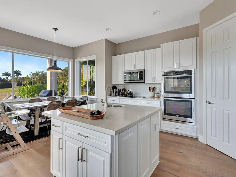 11615 Paradise Cove Ln — Photo 18