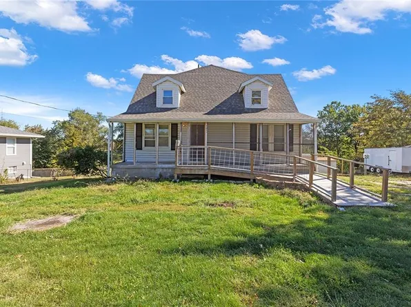 1033 S 79th Ter, Kansas City, KS 66111