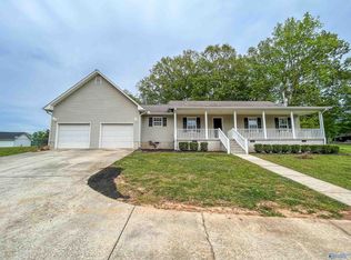 205 67th St NW, Fort Payne, AL 35967