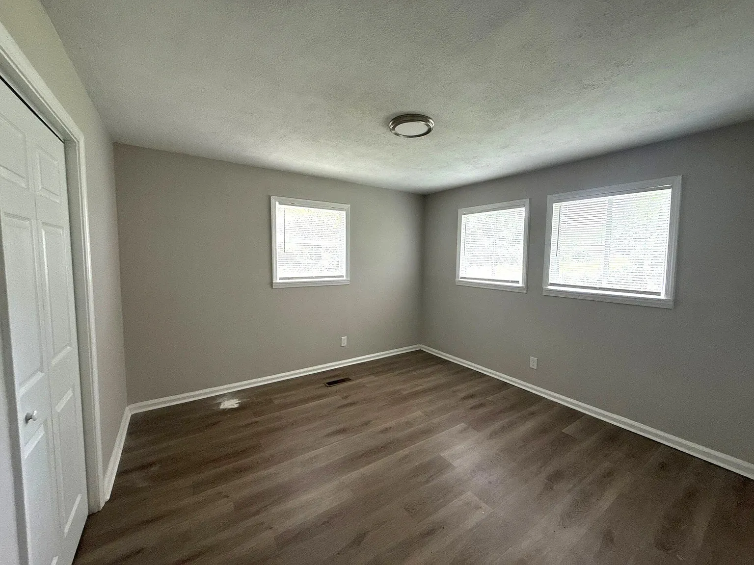 7923 Shinn Dr — Photo 4