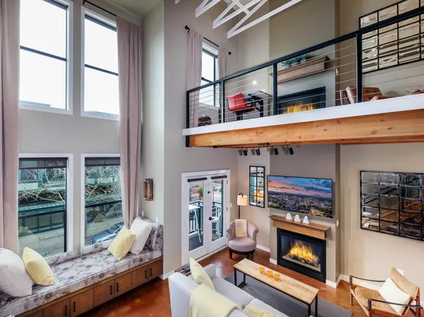 1370 NE Orenco Station Pkwy, Hillsboro, OR