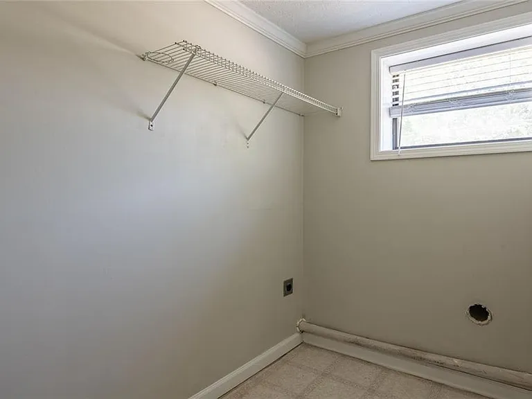 1947 Farris Dr — Photo 27
