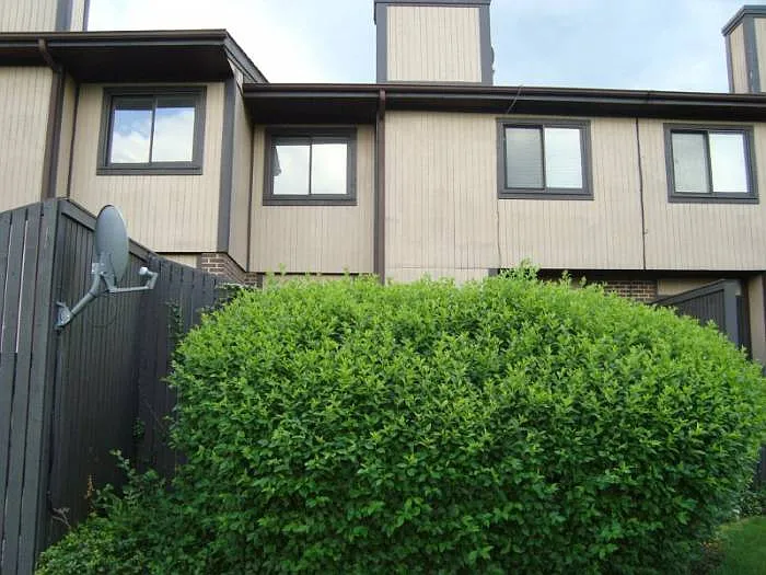 283 Stone Arch Dr photo 1