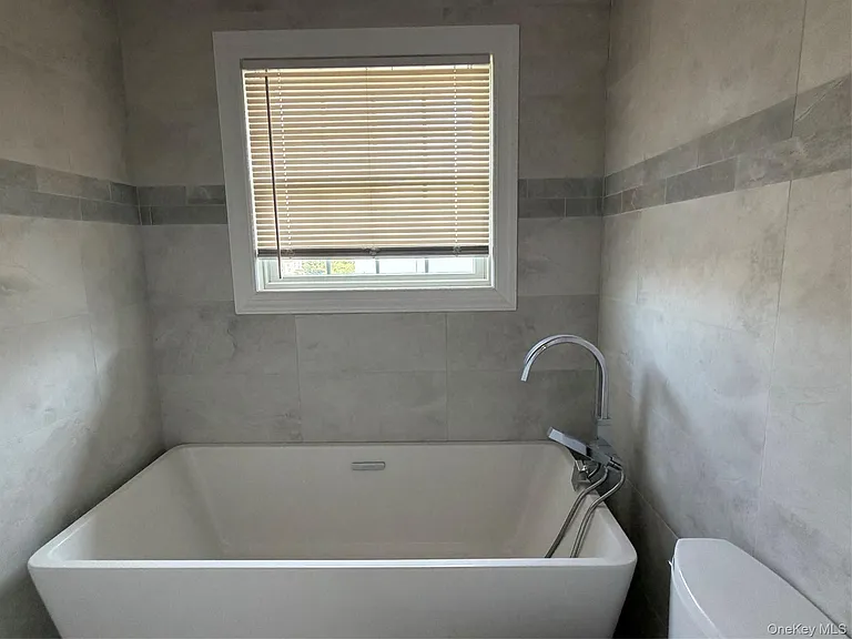 621 E Olive St #2 — Photo 10
