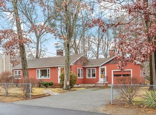 38 Dudley Rd, Tewksbury, MA 01876