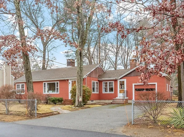 38 Dudley Rd, Tewksbury, MA 01876