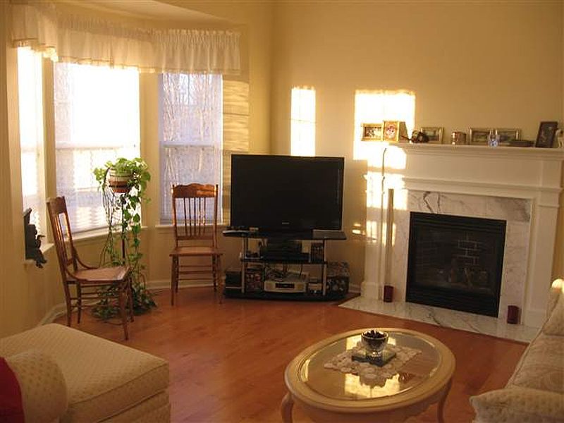 2nd image of 48 BROOK Street