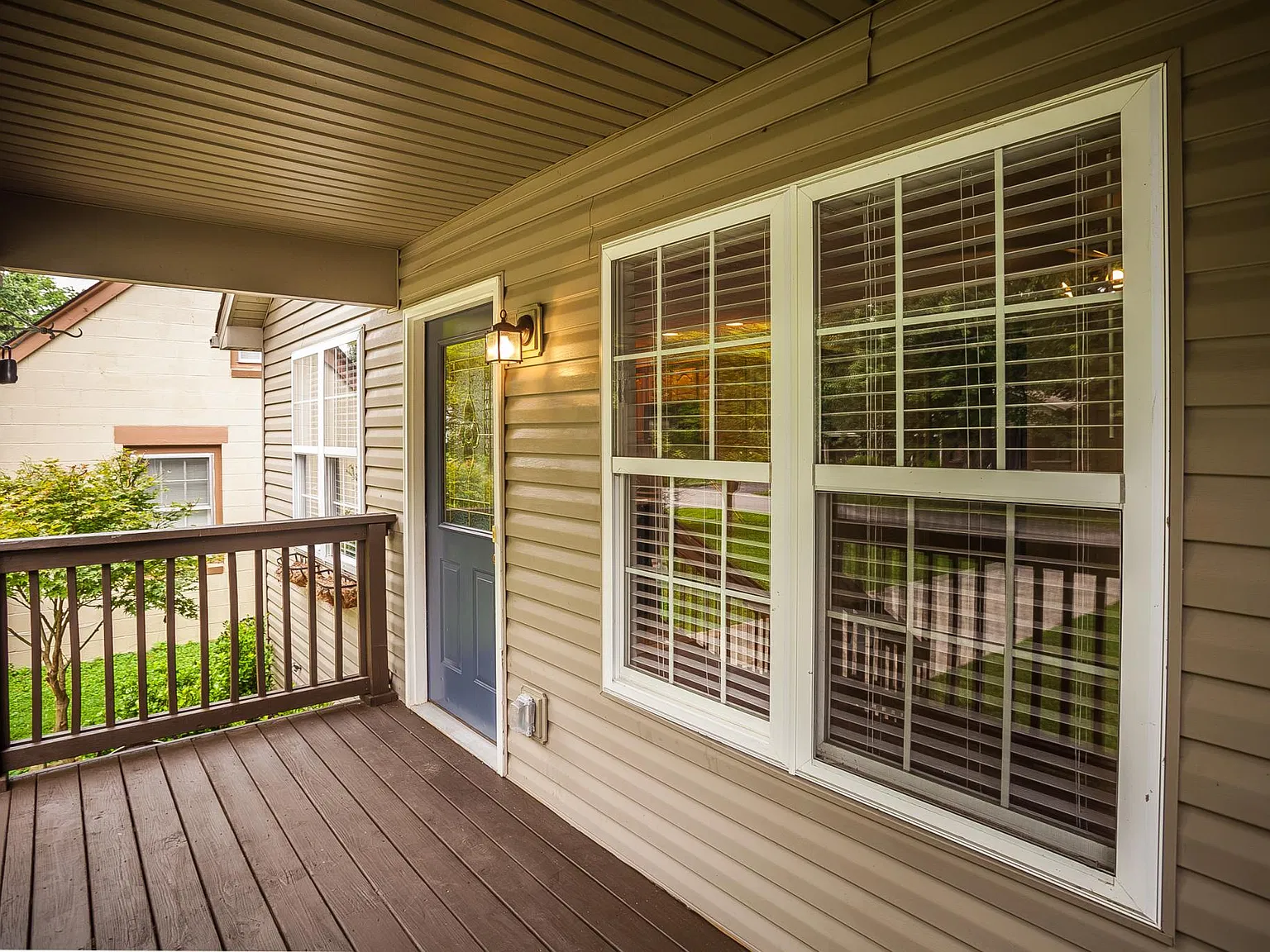 3 bed, 1032 sqft, $1,900 — Photo 4