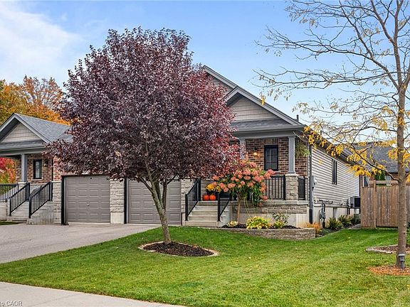 3rd image of 4 Basswood Rd