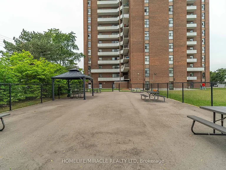 3025 Queen Frederica Dr #807 — Photo 50