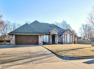 2907 Barn Swallow Rd, Enid, OK 73703