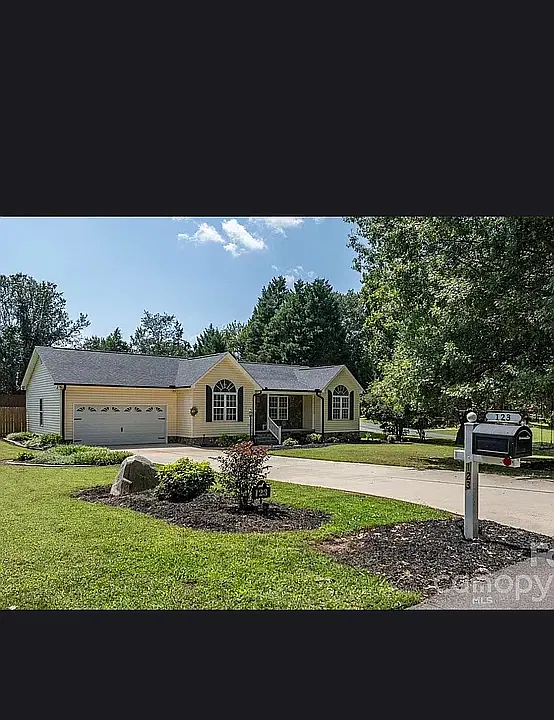 123 Idlebrook Rd