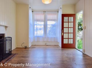 229 19th St, Pacific Grove, CA 93950