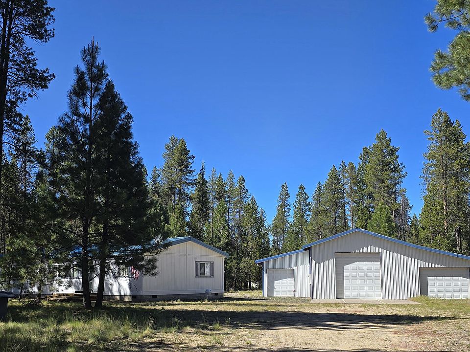 1st image of 151511 Hackamore Ln
