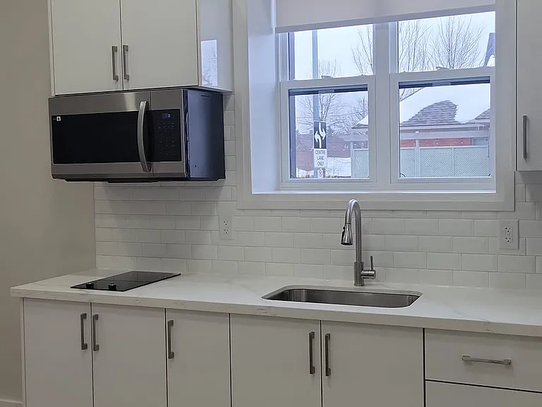304 Albert St W #106 — Photo 3