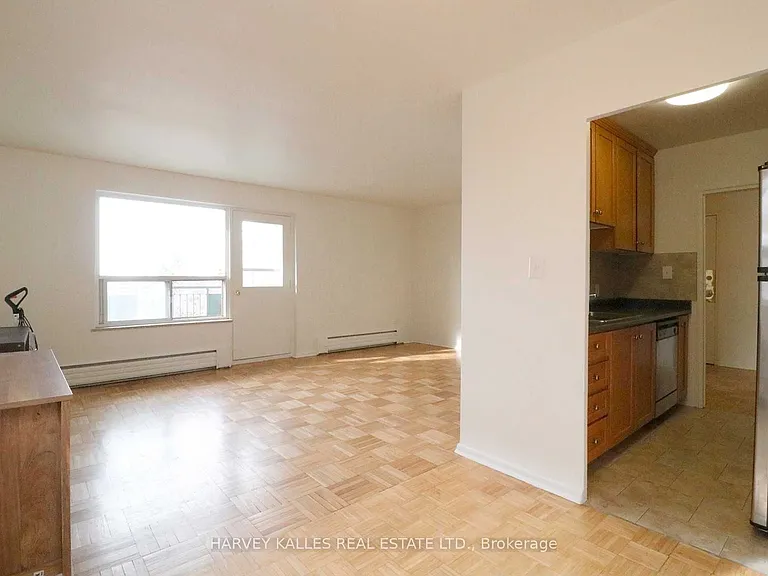 1751 Victoria Park Ave #303 — Photo 8