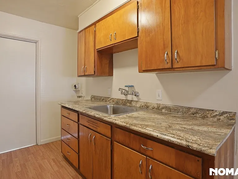 3704 N Abby St — Photo 13