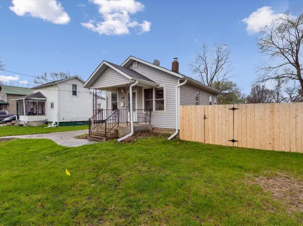 1108 Bouchard Ave, Janesville, WI 53546
