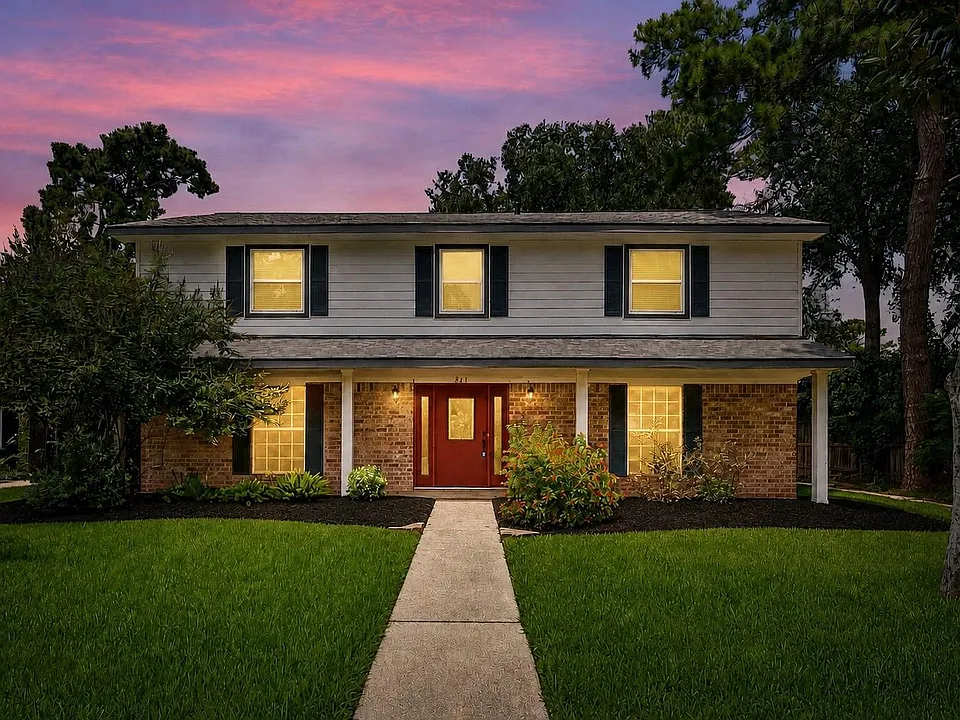 811 Thicket Ln