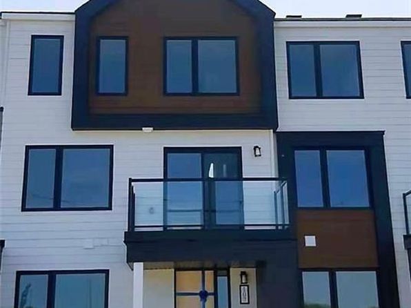 107 Kyanite Ln, Ottawa, ON K2J 7B5