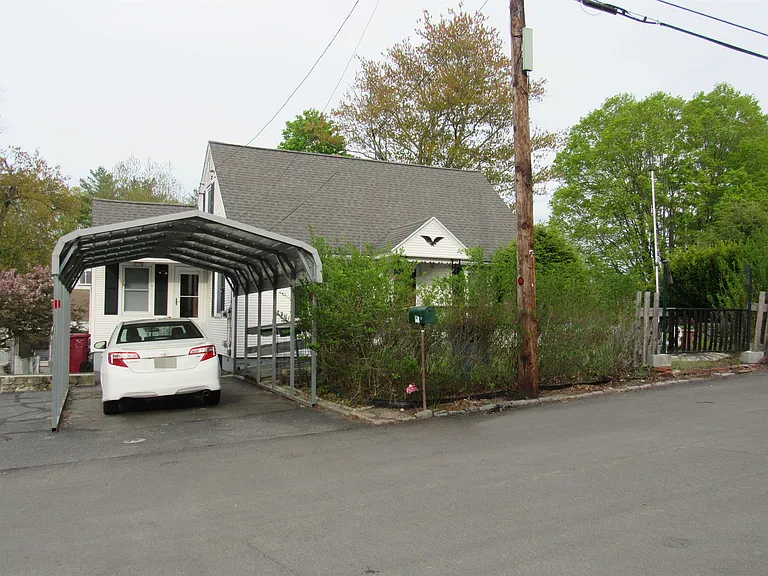 21 Barbara St — Photo 2