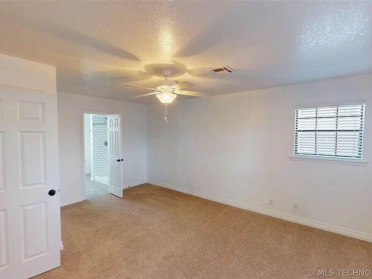 3316 Eagle Ct — Photo 9