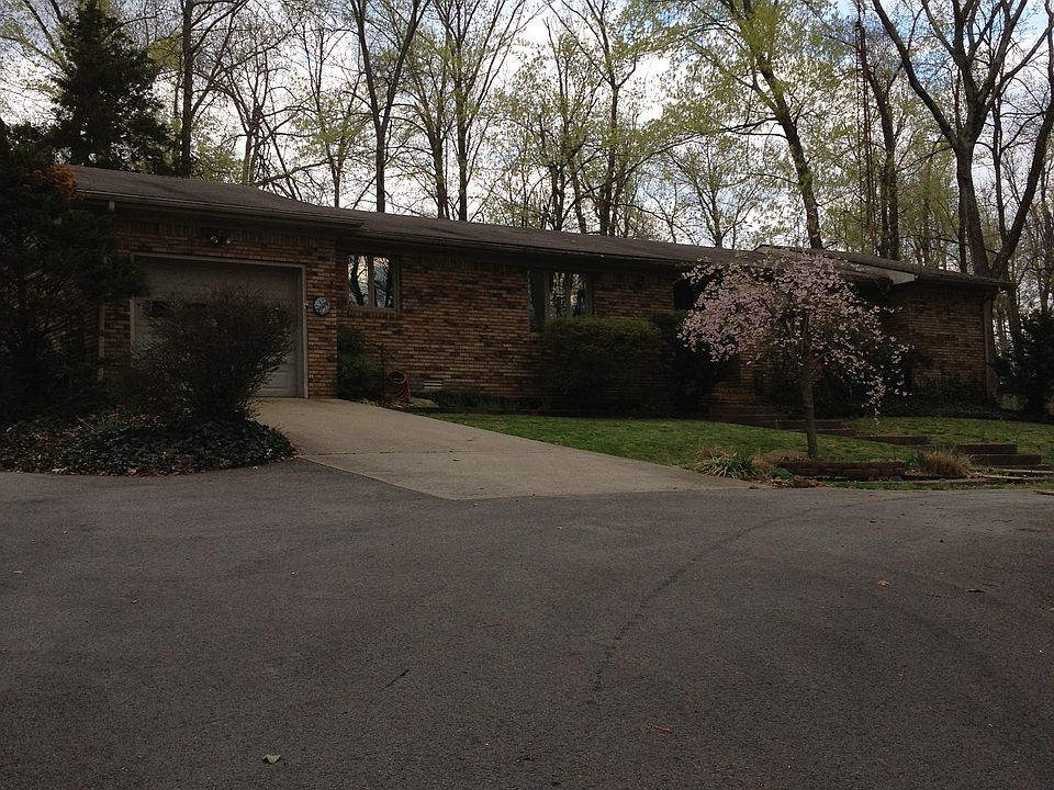 1st image of 68 Robinson Ln