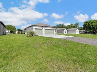 2583 SW Chestnut Ln, Port Saint Lucie, FL 34953